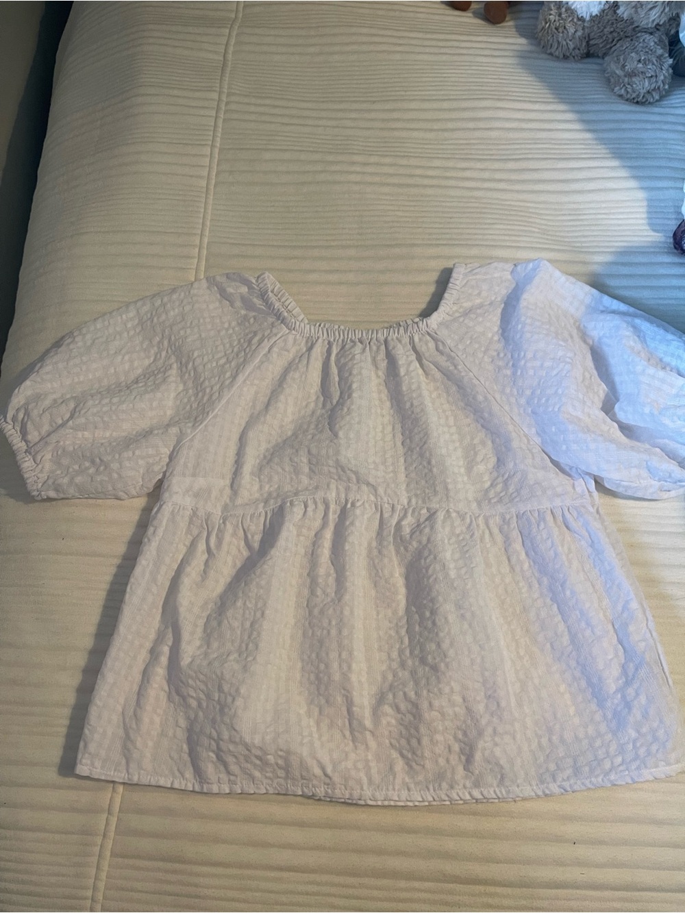 Old Navy White Puff Sleeve Peasant Top